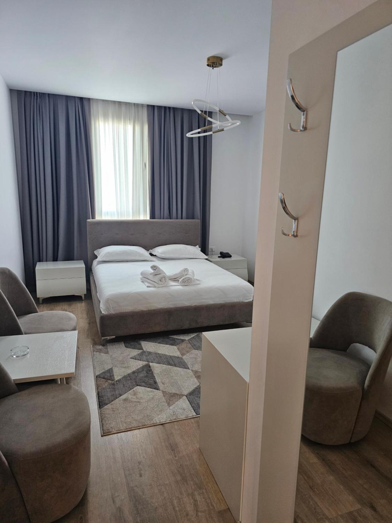 Hotel 3A Kashari Esterno foto