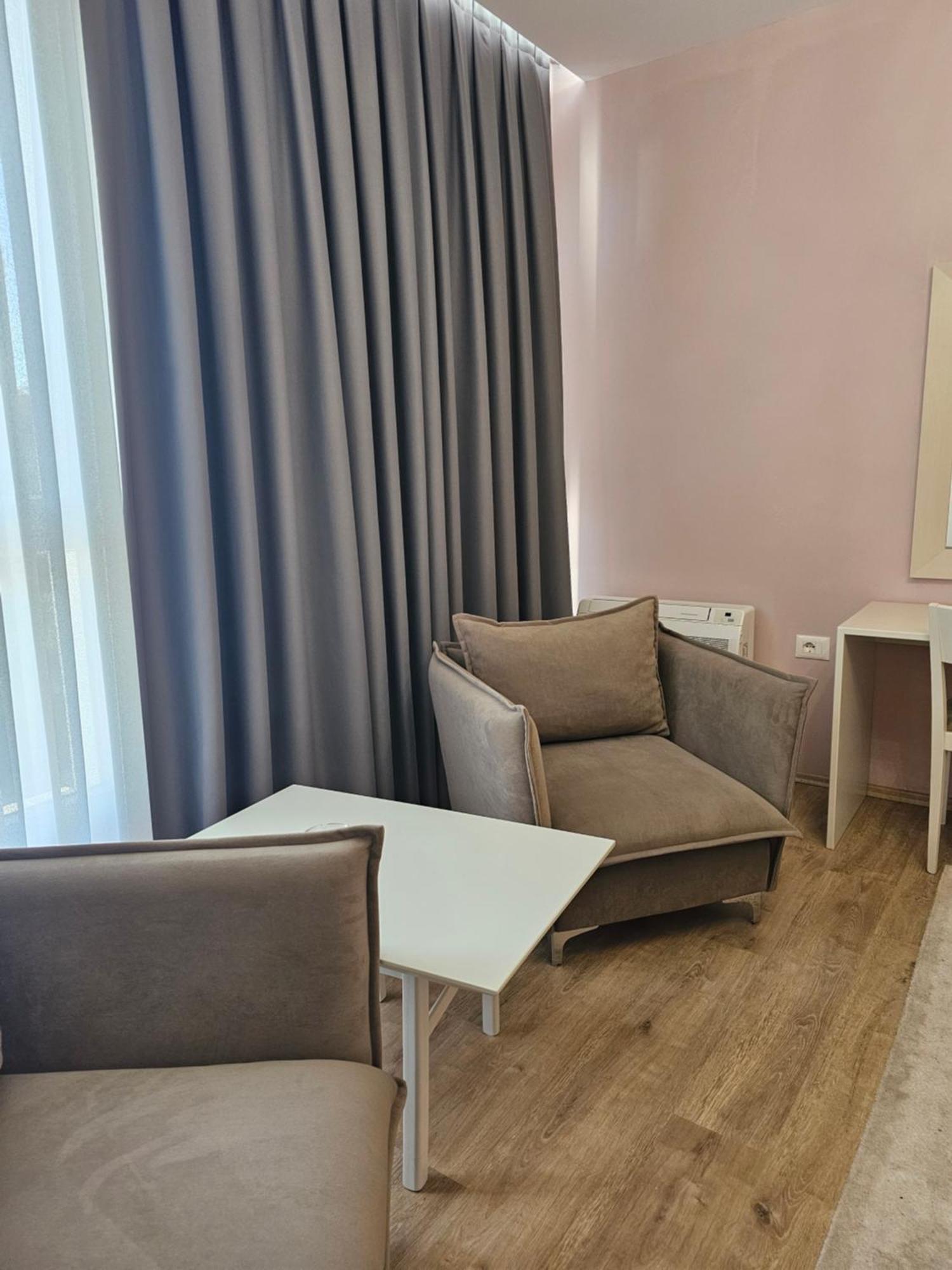 Hotel 3A Kashari Esterno foto